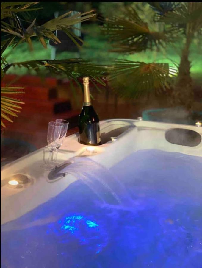 Le Jacuzzi De Marie Ll Accommodatie bij particulieren