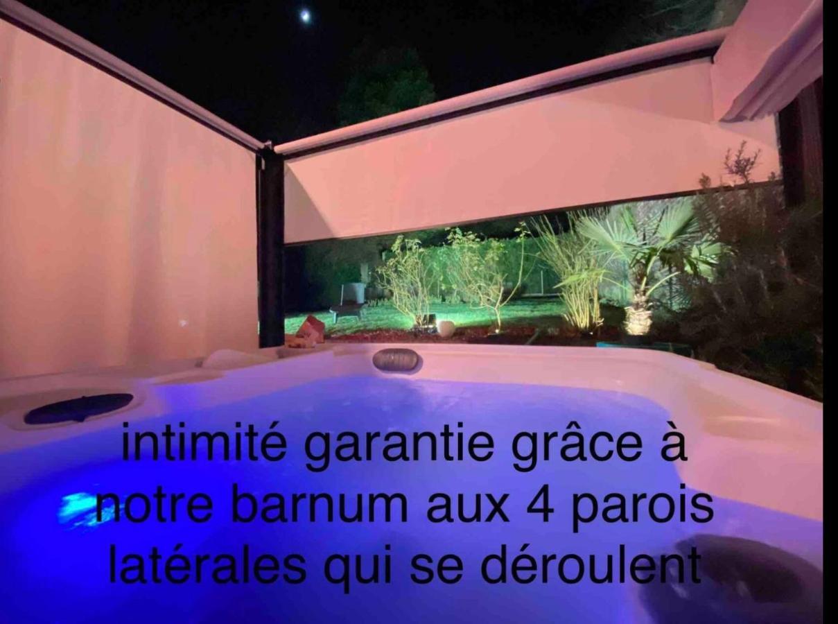 Le Jacuzzi De Marie Ll *